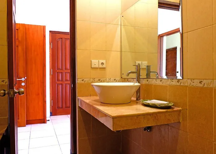 Hotel Intansari