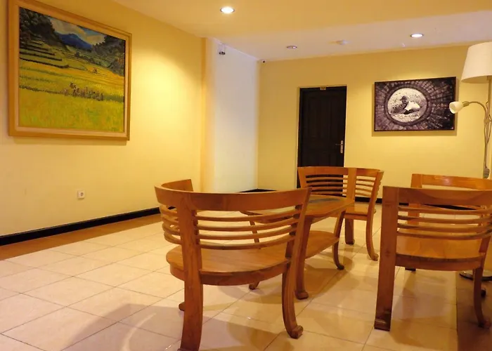 Intansari Hotel